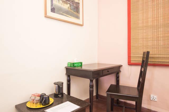 G 49 Bed & Breakfast Nuova Delhi Esterno foto