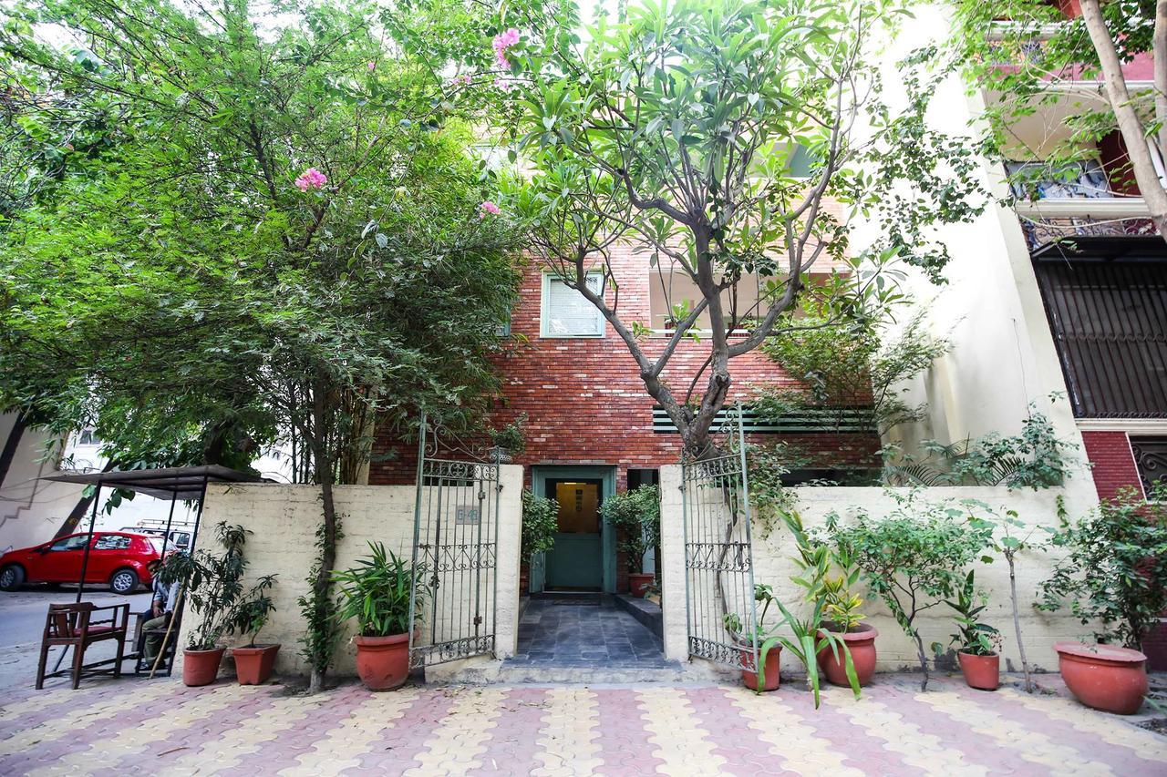 G 49 Bed & Breakfast Nuova Delhi Esterno foto
