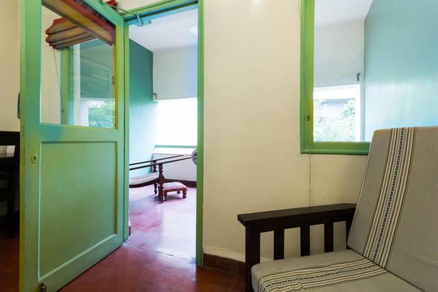 G 49 Bed & Breakfast Nuova Delhi Esterno foto